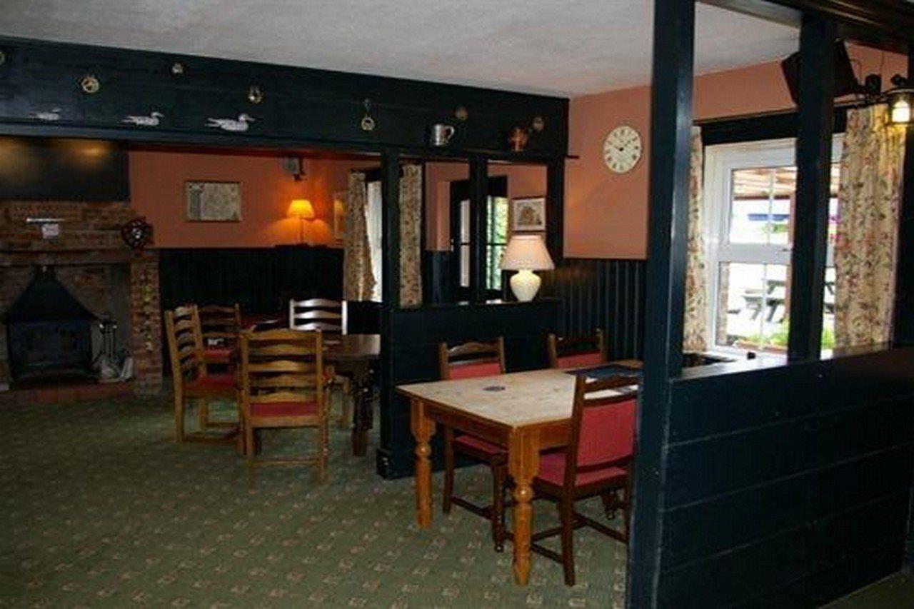 The Foxham Hotel Chippenham  Exterior photo